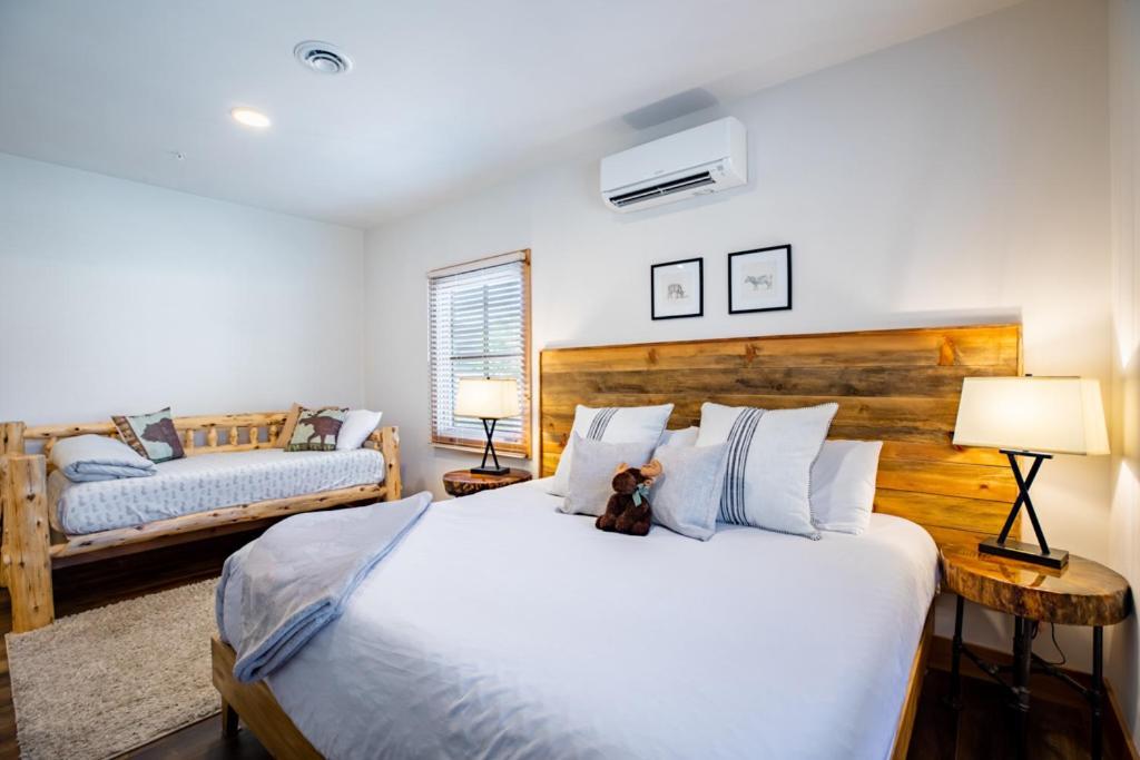 Enchantment Lodges - 5 Min Walk To Downtown ليفينورث المظهر الخارجي الصورة