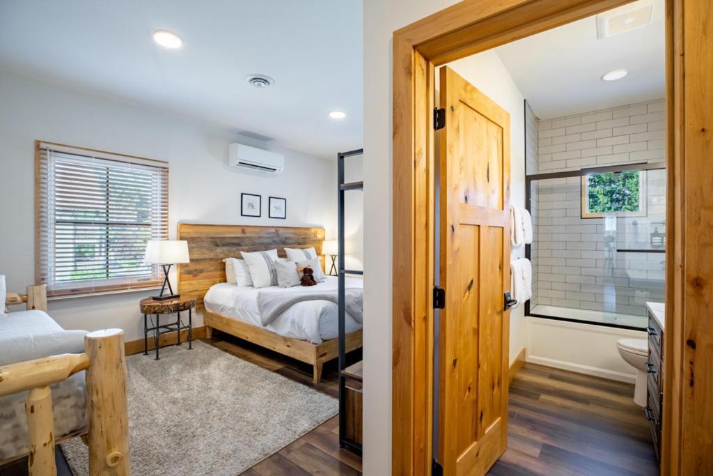 Enchantment Lodges - 5 Min Walk To Downtown ليفينورث المظهر الخارجي الصورة