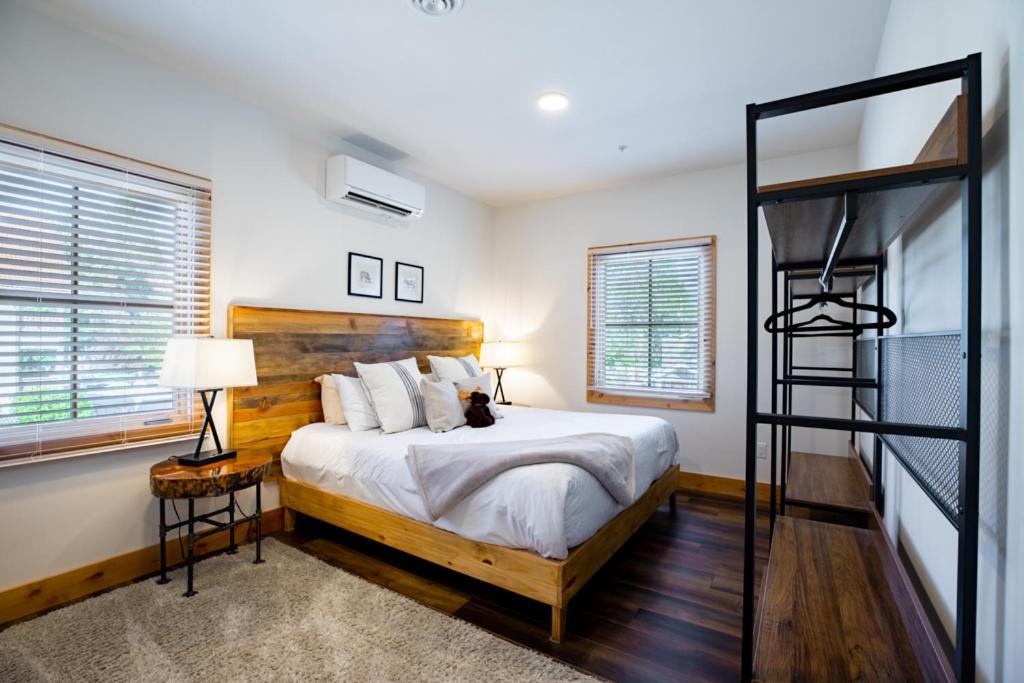 Enchantment Lodges - 5 Min Walk To Downtown ليفينورث المظهر الخارجي الصورة
